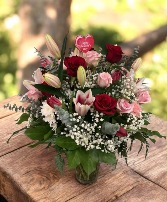 Cupid's Classic Fresh Flowers