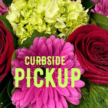 Curbside Pickup Leave it to us to design a beautiful arrangement or feel free to guide us with colours and varieties that will show your love this Valentine’s Day!