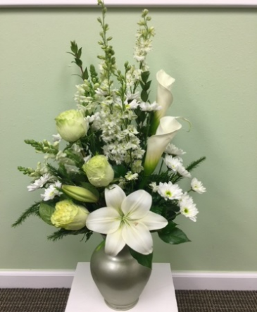 Sweet Simplicity in Ivory and White Arrangement in Galveston, TX | J. MAISEL'S MAINLAND FLORAL