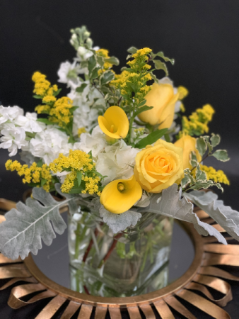 Custom Cube Fresh Flowers - Designer's Choice in Clinton, NC - ATRIUM ...