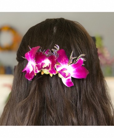 Custom Hairpiece Prom Flowers in Mattapoisett, MA | Blossoms Flower Shop