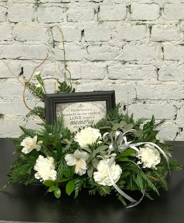 Custom Picture arrangement Container in Murfreesboro, TN | Veda's Flowers & Gifts