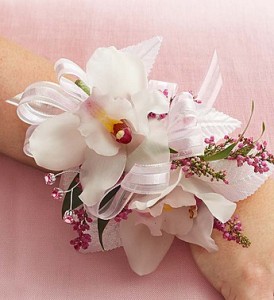 CYMBIDIUM ORCHID CORSAGE in Camp Pendleton, CA | CAMP PENDLETON FLORIST CYMBIDIUM ORCHID CORSAGE in Camp Pendleton, CA | CAMP PENDLETON FLORIST