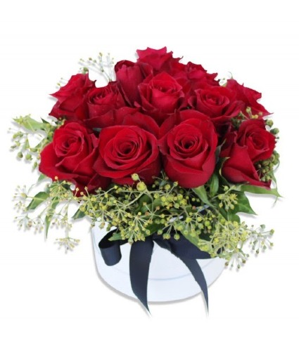 Black ribbon  twelve Red roses box 