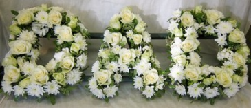 DAD'S TRIBUTE WREATH Exclusively at Mom & Pops
