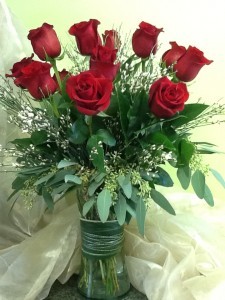 Dailey's Classic Red Roses Vase of Red Roses