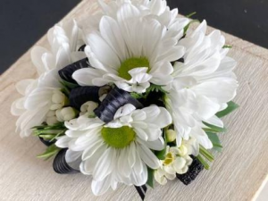 Daisies  Corsage