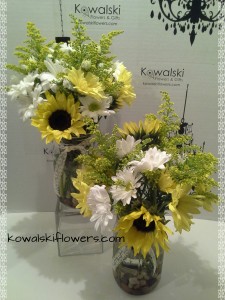 Daisies & Sunflowers Reception Centerpieces
