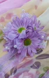 Daisy Cluster Corsage