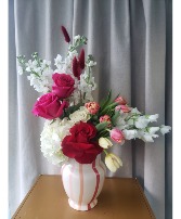 DAMASK CHEEK FLOWER ARRANGEMENT