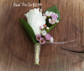Dave Pin-On Boutonniere