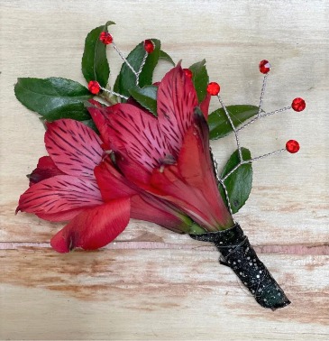 Davis Floral Alstromeria Boutonniere with Bling  in Fort Worth, TX | DAVIS FLORAL DESIGNS