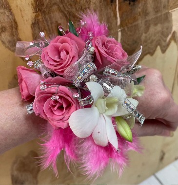 Davis Floral Fancy Girl   in Fort Worth, TX | DAVIS FLORAL DESIGNS