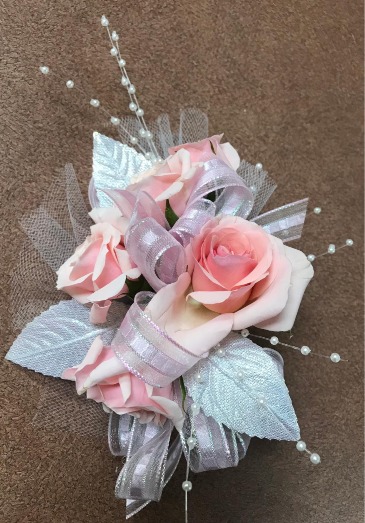 Davis Floral Pearls  in Fort Worth, TX | DAVIS FLORAL DESIGNS