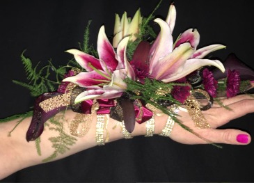 Davis Floral Star Gazers & Bling  in Fort Worth, TX | DAVIS FLORAL DESIGNS