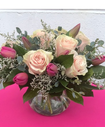 Dear Mom Mother's Day Special in Fairfield, CT | Blossoms at Dailey's Flower Shop