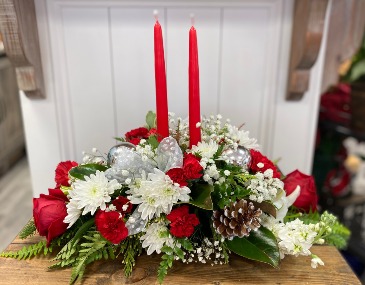 Deck the Halls  in Bluffton, SC | BERKELEY FLOWERS & GIFTS