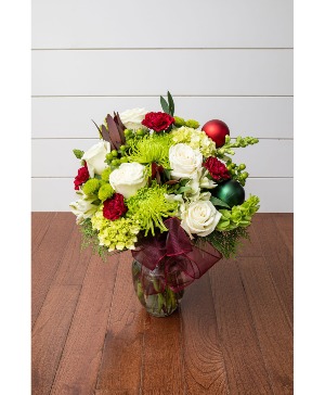 Deck the Halls Mixed Bouquet