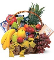 DELICIOUS DELIGHTS  Fruit & Gourmet Snack Basket