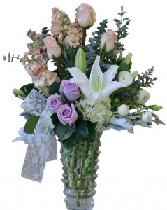 DELIGHTFUL DREAMS Bouquet of Flowers