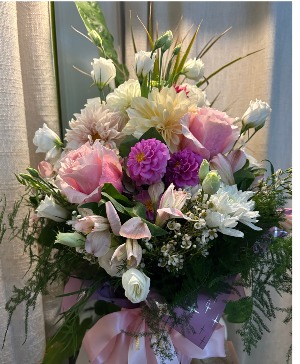 Delightful floral Designer's  choice