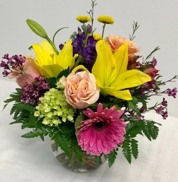 Kaleidoscope of Blooms Vase in Houston, TX | EXOTICA THE SIGNATURE OF FLOWERS