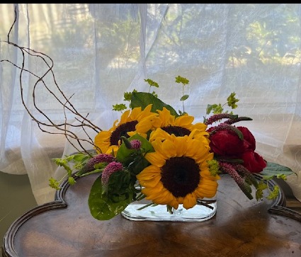 Delightful Sunflowers Vase Arrangement