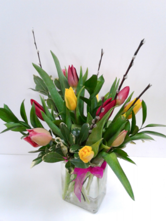 Delightful Tulips  Fresh Arrangement  in Northfield, MN | JUDY'S FLORAL DESIGN STUDIO