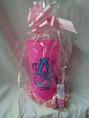 DELTA GAMMA TUMBLER AND KEYCHAIN! LIMITED SUPPLY
