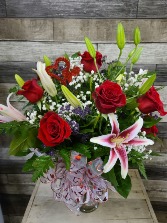 Deluxe Dozen Red Roses with lilies 