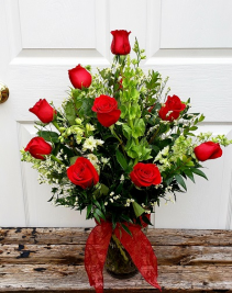 Deluxe Dozen Roses Vased Arrangement