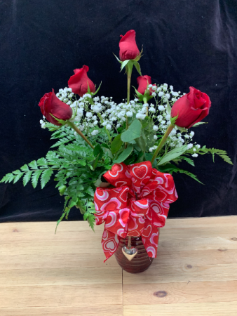 Deluxe Half Dozen Roses Vase