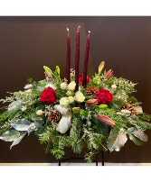 Deluxe Oval Christmas Centerpiece (Special #1) 