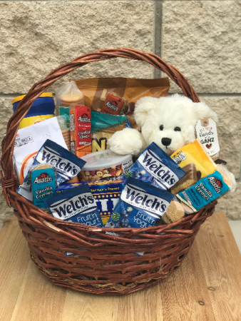 Deluxe Snack Basket Bountiful Basket of Snacks