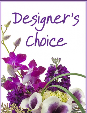 Designers choice Beautiful mix of seasonal flowers