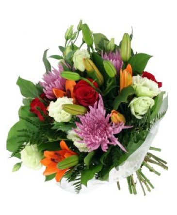 EUROPEAN HAND TIED BOUQUET Mothers Day Only in Port Dover, ON | PORT DOVER FLOWERS