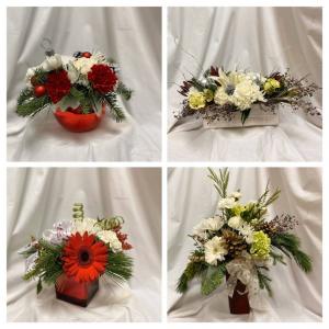 Designer's Choice Christmas Arrangement in Hollister, CA | Expressions Floral Designer's Choice Christmas Arrangement in Hollister, CA | Expressions Floral