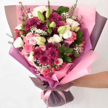 Designers Choice Hand Tied Bouqeut -NO VASE Cuts