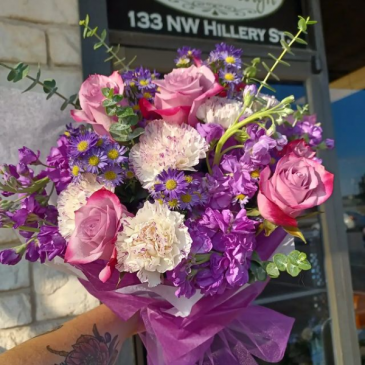 Designer's Choice Mix Hand-Tied Bouquet in Burleson, TX | Texas Floral Design Inc