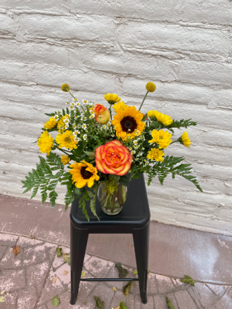 Designers Choice Sunshine in Richfield, UT | Lily's Floral & Gift