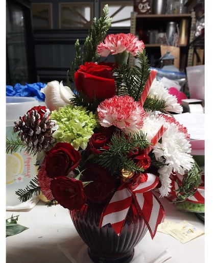 Designer's Choice Sweet Red Christmas  Flowers