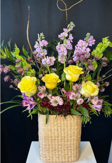 Designer's Choice Vased Arrangement  in Waupaca, WI | Barnwood Farms - Flower & Keepsake Co.