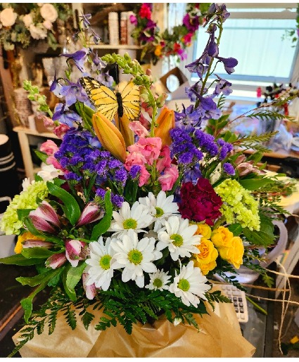 Designer's Choicve Colourful Vase Design