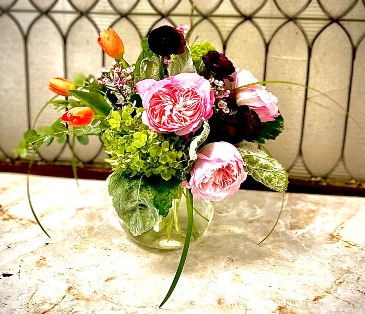 Designer's Garden Vase Arrangement in Mount Pleasant, SC | BLANCHE DARBY FLORIST OF CHARLESTON