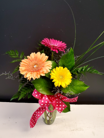 Devoted to You Vased Arrangement in Winnipeg, MB | KINGS FLORIST LTD Devoted to You Vased Arrangement in Winnipeg, MB | KINGS FLORIST LTD