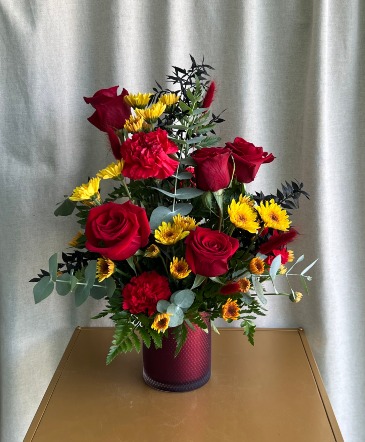 DIXON PRIDE FLOWER ARRANGEMENT in Hampstead, NC | Surf City Florist