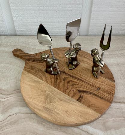Dog Cheese Knife Set with Wooden Cutting Board 