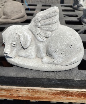 DOG MEMORIAL STATUE LIMITED SUPPLY