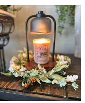 Dome Candle Warmer with Candle and Wreath 