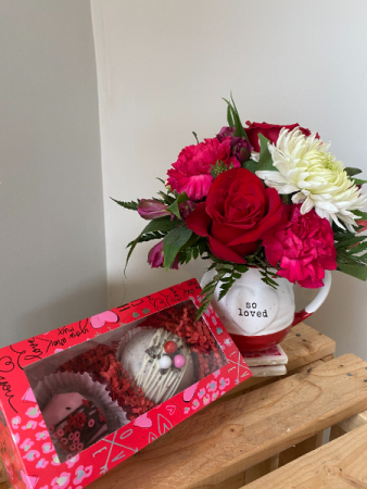 Double Bomb of Love 2 Cocoa Bombs and Mug Arrangement